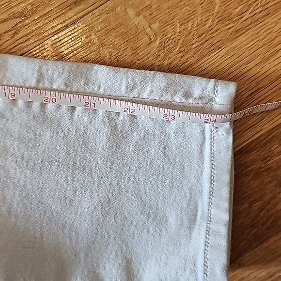 3 For $15 Evermore jeans - Picture 4 of 8